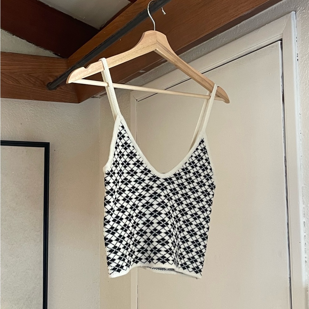 Knitted tank